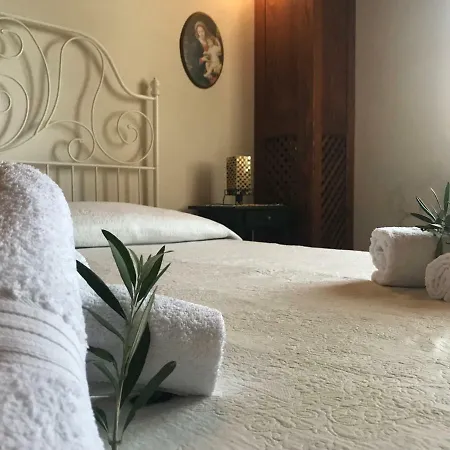Vakantiehuis Tenuta Avolicino Santa Domenica Talao